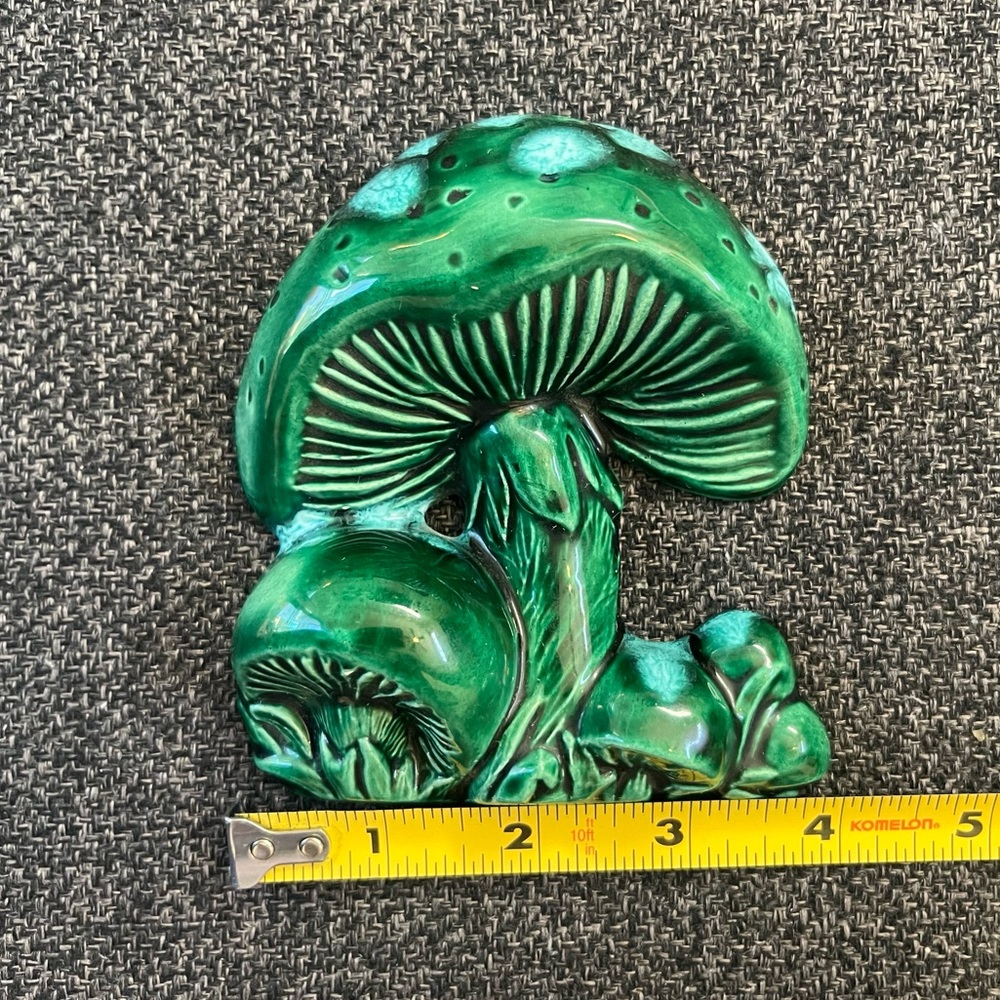 •1975 Duncan Ceramics Wall Mushroom Decor Set of 2• - Picture 9 of 10